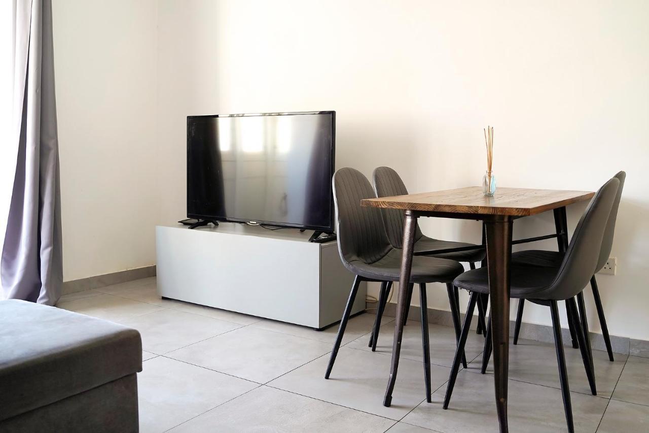 Wonderful Apartment Next To The Sea Gzira Exteriör bild